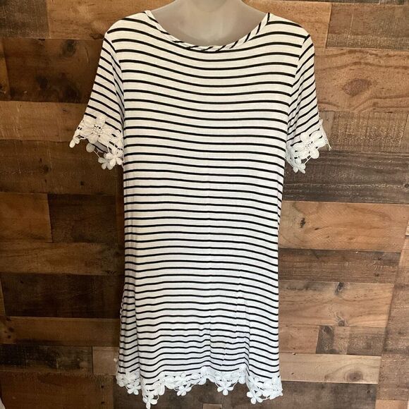 Altar’d State Midi Dress Round Neck White Black Stripe Applique Hem Cuffs Medium - Picture 9 of 10